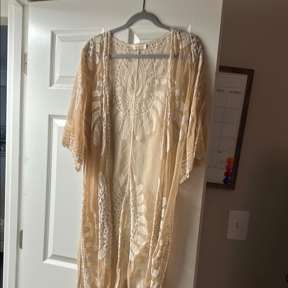 Elegant Beige Embroidered Kimono
